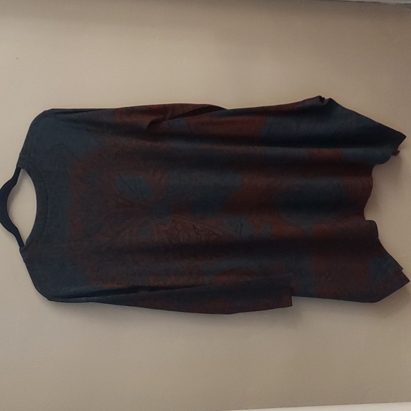 SOFT SURROUNDINGS Floral Renaissance Long Sleeve Asymmetrical Tunic Top - Picture 10 of 12